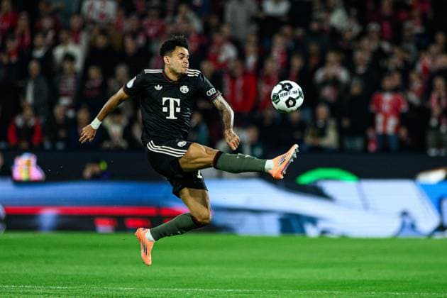 COLOGNE, GERMANY - 29 OCTOBER, 2025: Luis Diaz - The football match of Germany Cup DFB Pokal 1.FC Koeln vs FC Bayern at Rhein Energie Stadion.  Copyright: xVitaliixKliuievx