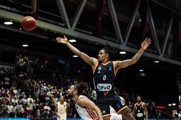 GER, BKT EuroCup, Saison 2025 2026, Niners Chemnitz - Ratiopharm Ulm. 29.10.2025, Messe, Chemnitz, GER, BKT EuroCup, Saison 2025 2026, Niners Chemnitz - Ratiopharm Ulm. Nelson Weidemann (Ratiopharm Ulm, 0) Foto Alexander Trienitz Chemnitz Messe Sachsen Deutschland