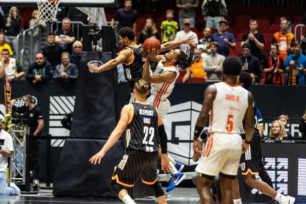 GER, BKT EuroCup, Saison 2025 2026, Niners Chemnitz - Ratiopharm Ulm. 29.10.2025, Messe, Chemnitz, GER, BKT EuroCup, Saison 2025 2026, Niners Chemnitz - Ratiopharm Ulm. Kevin Yebo (Niners Chemnitz, 0) Foto Alexander Trienitz Chemnitz Messe Sachsen Deutschland