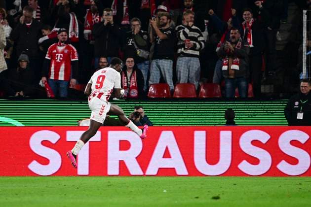 Torjubel zum 1:0 durch Ragnar Ache (1. FC Köln, 9), 1.FC Koeln vs. FC Bayern Muenchen, DFB-Pokal, 2. Runde, 29.10.2025 DFB regulations prohibit any use of photographs as image sequences and or quasi-video Koeln Nordrhein-Westfalen Deutschland