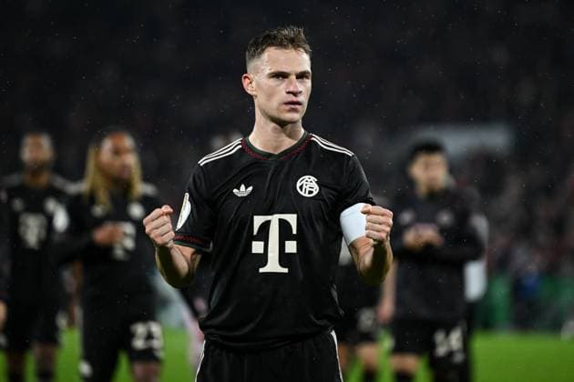 Joshua Kimmich (FC Bayern München, 06) bejubelt den Sieg, GER, 1. FC Köln vs FC Bayern München, Fussball, DFB Pokal, 2. Runde, Saison 2025 2026, 29.10.2025. DFB regulations prohibit any use of photographs as image sequences and or quasi-video GER, 1. FC Köln vs FC Bayern München, Fussball, DFB Pokal, 2. Runde, Saison 2025 2026, 29.10.2025. Köln Copyright: xEibner-Pressefoto FlorianxWiegandx EP_FWD