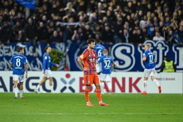 29.10.2025, Fussball, DFB-Pokal, 2. Runde, Saison 2025 2026, FC Schalke 04 - SV Darmstadt 98, Adrian Gantenbein (FC Schalke 04) xRHR-FOTO YYx Copyright: KROEGER RHR-FOTOx RHR-FOTO YY
