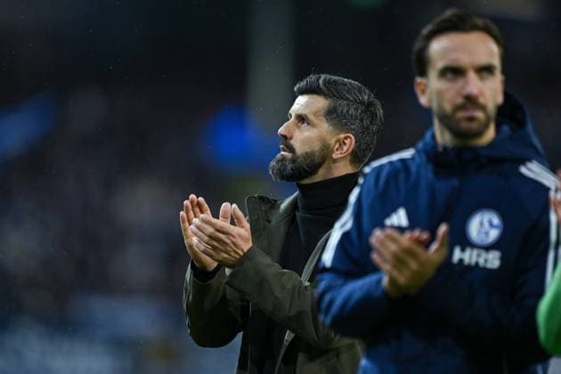 29.10.2025, Fussball, DFB-Pokal, 2. Runde, Saison 2025 2026, FC Schalke 04 - SV Darmstadt 98, Trainer Miron Muslic (FC Schalke 04) xRHR-FOTO YYx Copyright: KROEGER RHR-FOTOx RHR-FOTO YY