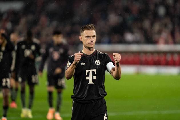 GER, DFB-Pokal 2. Runde, 1. FC Köln vs FC Bayern München Muenchen 29.10.2025, RheinEnergieSTADION, Köln, GER, DFB-Pokal 2. Runde, 1. FC Köln vs FC Bayern München Muenchen im Bild: Joshua Kimmich (FC Bayern München Muenchen, 6) jubelt mit Faust, Gestik, Mimik, Emotionen, feiert den Sieg