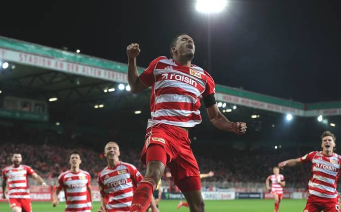Danilho Doekhi jubelt nach 2:1 Freude Emotion Jubel Fußball Fussball DFB Pokal 2.Runde Herren Saison 2025 2026 29.10.2025 1.FC Union Berlin FCU vs. DSC Arminia Bielefeld DFL regulations prohibit any use of photographs as image sequences and or quasi-video.