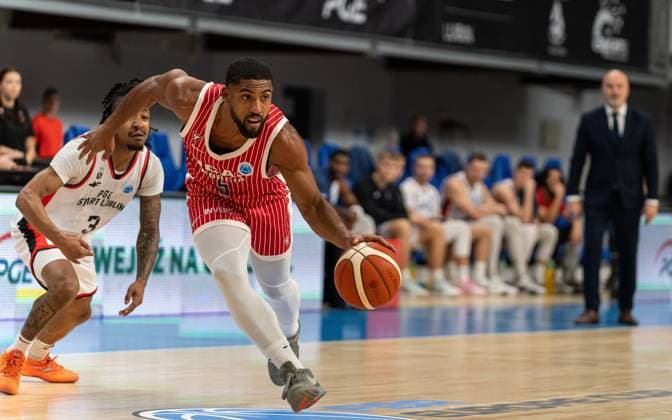 LUBLIN 29.10.2025 KOSZYKOWKA FIBA EUROPE CUP 2025 PGE START LUBLIN - UCAM MURCIA CB BASKETBALL FIBA EUROPE CUP 2025 IN LUBLIN PGE START LUBLIN VS. UCAM MURCIA CB N Z ELIJAH HAWKINS, DAVID DE JULIUS¨ FOT. MATEUSZ MICHALEWSKI NEWSPIX.PL --- newspix.pl POLAND OUT! 