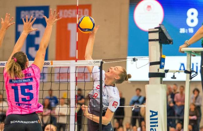 29.10.25 Allianz MTV Stuttgart - Dresdner SC Deutschland, Stuttgart, 29.10.2025, Volleyball, Frauen, Bundesliga, Saison 2025 2026, Allianz MTV Stuttgart - Dresdner SC (3:0): Jette Kuipers (Dresdner SC).