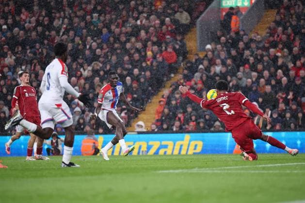 Liverpool v Crystal Palace 29 October 2025, Liverpool - Carabao Cup Fourth Round Football - Liverpool v Crystal Palace. Ismaila Sarr of Crystal Palace scores their second goal to make the score 0-2 (photo by Daniel Chesterton) Liverpool UK Copyright: xDanielxChestertonxOffside