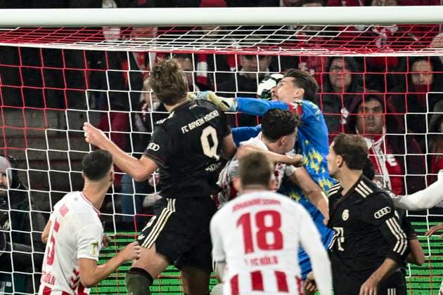 Harry Kane (Muenchen 9) erzielt das Tor zum 1:3 29.10.2025 Fussball 1. FC Koeln vs FC Bayern Muenchen, Rheinenergiestadion, Koeln, DFB DFL REGULATIONS PROHIBIT ANY USE OF PHOTOGRAPHS AS IMAGE SEQUENCES AND OR QUASI-VIDEO