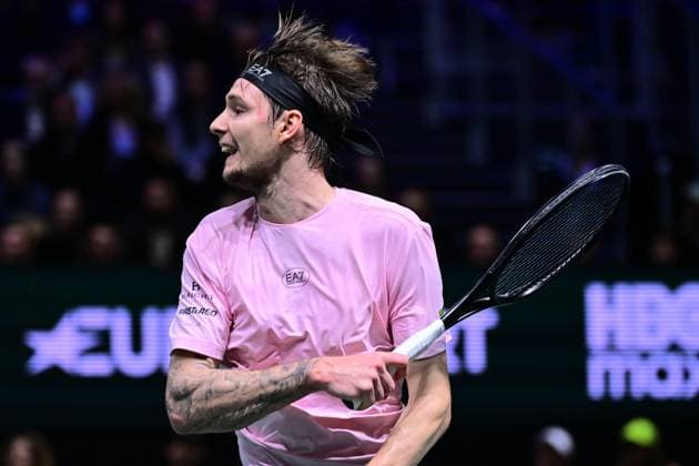 TENNIS : Rolex Paris Masters - Paris - 29 10 2025 Alexander Bublik ( Kazakhstan ) during the Rolex Paris Masters at Paris La Defense Arena on October 29, 2025 in Nanterre, France. (Photo by Federico Pestellini PSNewz ) ParisFrance  Copyright: xFedericoxPestellinix