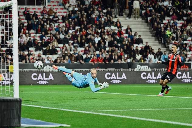 FOOTBALL : OGC Nice vs LOSC Lille - ligue 1 - 29 10 25 Nice™s forward 10 Sofiane Diop during the French L1 2025-2026 season football match between OGC Nice and LOSC Lille at Louis II stadium of Monaco, south France, on October 29, 2025. NICEFrance  Copyright: xfredxDIDES psnewzx