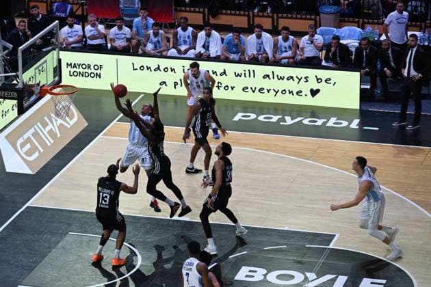 London Lions v Turk Telekom Ankara - EuroCup LONDON, UNITED KINGDOM - OCTOBER 29: Oliver Hanlan (81) of Turk Telekom in action during the fifth week of the Basketball BKT EuroCup between Turk Telekom and London Lions at Copper Box Arena in London, UK on October 29, 2025. Rasid Necati Aslim Anadolu London United Kingdom. Editorial use only. Please get in touch for any other usage.  Copyright: x2025xAnadoluxRasidxNecatixAslimx