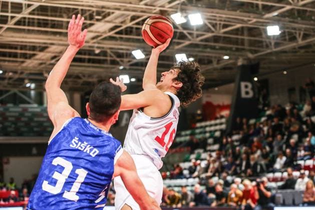 Lorenzo Uglietti (Unahotels REggio Emilia) during UNA Hotels Reggio Emilia vs KK Cibona, Basketball FIBA Europe Cup match in Reggio Emilia, Italy, October 29 2025  Copyright: xAlessandroxCatellani IPAxSportx xipa-agency.netx xx IPA_67246408 IPA_Agency_IPA67246408