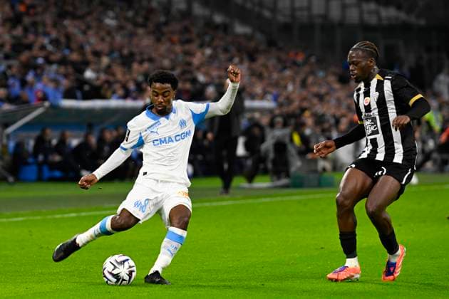 FOOTBALL : Olympique de Marseille VS Angers SCO - Ligue 1 McDonald s - 29 10 2025 Angel Gomes (OM) - Ligue 1 McDonald s match between Olympique de Marseille and Angers SCO on October 29, 2025 at the Orange Velodrome Stadium in Marseille. MarseilleFrance  Copyright: xWilliamxCannarellax