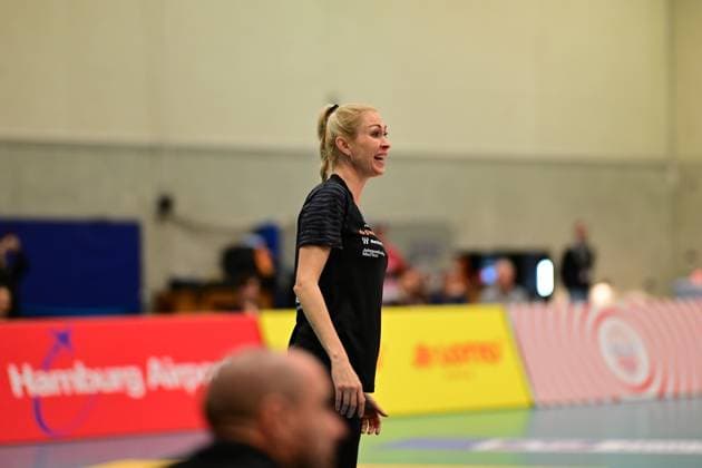 Volleyball I Frauen I Saison 2025-2026 I Bundesliga I 4. Spieltag I ETV Hamburger Volksbank Volleys - Ladies in Black Aachen I 29.10.2025 Einzelfoto, Freisteller, Einzelbild, Cut-out, isoliertes Motiv, Sportaufnahme, Nahaufnahme, freigestellt, freigestellte Aufnahme, Aufnahme, Einzeln: Mareike Hindriksen (Ladies in Black Aachen) Hamburg ETV Sporthalle Hoheluft Hamburg Deutschland Copyright: xLobeca FelixxSchlikisx