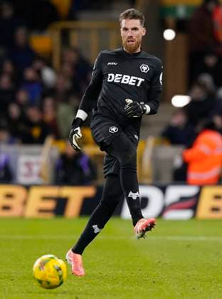 Wolverhampton, England, 29th October 2025. Jose Sa of Wolverhampton Wanderers during the Wolverhampton Wanderers vs Chelsea Carabao Cup match at Molineux, Wolverhampton. Picture credit should read: Andrew Yates Sportimage EDITORIAL USE ONLY. No use with unauthorised audio, video, data, fixture lists, club league logos or live services. Online in-match use limited to 120 images, no video emulation. No use in betting, games or single club league player publications. SPI_102_AY_Wolves_Chelsea. SPI-4247-0102
