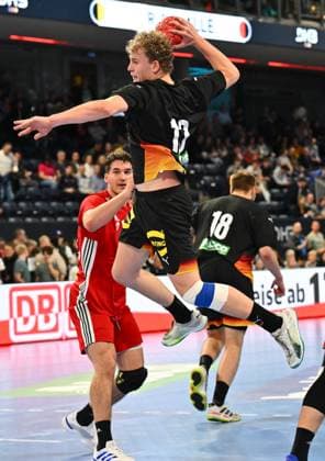 30.10.2025 - Handball - Länderspiel : U20 U21, U 21 Deutschland gg Ungarn - - xwoxzix - William Reichardt (13, Deutschland )