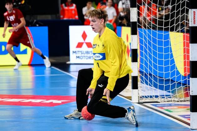 Nuernberg: Handball - Laenderspiel U20 - Deutschland - Ungarn Torhueter Linus Borreck (Deutschland) Nuernberg PSD Bank Arena Bayern Deutschland