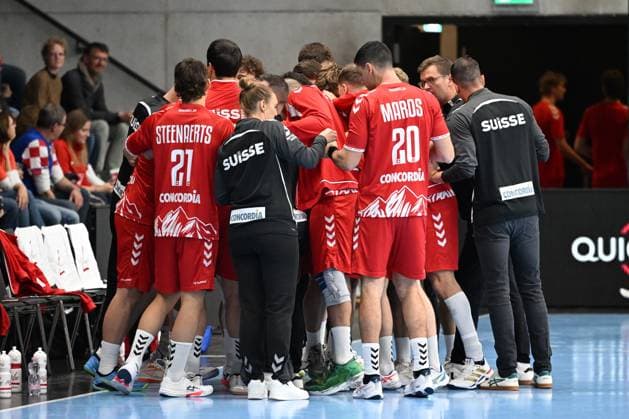 MURI BEI BERN, SWITZERLAND - OCTOBER 30: Team Switzerland during the Handball International Friendly, Länderspiel, Nationalmannschaft Switzerland - Croatia on October 30, 2025 in Muri bei Bern, Switzerland. Muri bei Bern Die Mobiliar Arena Bern Switzerland Copyright: xJustPictures.ch ManuelxWinterbergerx jp-en-EuSpIm-MWI_4541