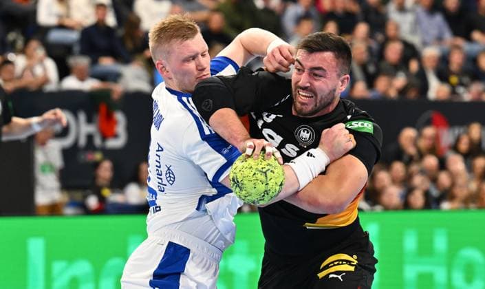 30.10.2025 - Handball - Länderspiel : Deutschland gg Island - - xwoxzix - Ymir Örn Gislason (11, Island ) Jannik Kohlbacher (80, Deutschland ) *** 30 10 2025 Handball international Germany gg Iceland xwoxzix Ymir Örn Gislason 11, Iceland Jannik Kohlbacher 80, Germany