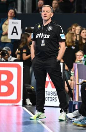30.10.2025 - Handball - Länderspiel : Deutschland gg Island - - xwoxzix - Alfred Gislason ( Trainer Deutschland )