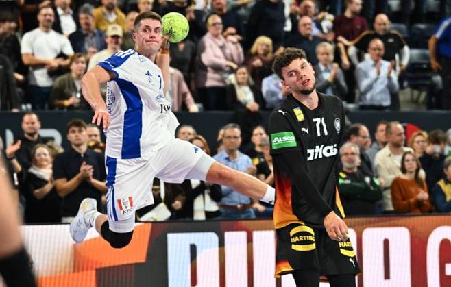 30.10.2025 - Handball - Länderspiel : Deutschland gg Island - - xwoxzix - Viggo Kristjansson (7, Island ) Marko Grgic (71, Deutschland )