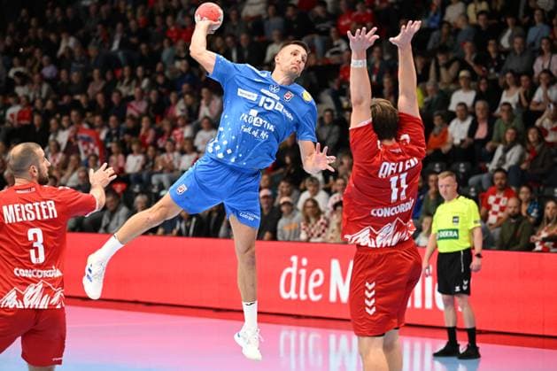 MURI BEI BERN, SWITZERLAND - OCTOBER 30: Leon Ljevar of Croatia in action during the Handball International Friendly, Länderspiel, Nationalmannschaft Switzerland - Croatia on October 30, 2025 in Muri bei Bern, Switzerland. Muri bei Bern Die Mobiliar Arena Bern Switzerland Copyright: xJustPictures.ch ManuelxWinterbergerx jp-en-EuSpIm-MWI_4747