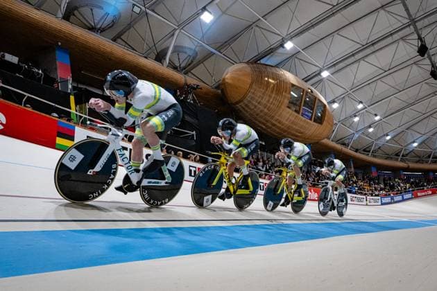 BLEDDYN Oliver, AGNOLETTO Blake, LEAHY Conor, MORIARTY James: UCI Track cycling, Rad, Radsport, Bahnrad, Bahn World Championships 2025 BLEDDYN Oliver - AGNOLETTO Blake - LEAHY Conor - MORIARTY James ( AUS ) Australia Querformat - quer - horizontal - Landscape - Event Veranstaltung: UCI Track Cycling World Championships 2025 - Category Kategorie: Cycling - Track Cycling World Championships - Elite Men - Location Ort: South America Chile - Santiago de Chile - Velodromo Parque Penalolen Instituto - Discipline: Team Pursuit - Distance: 4000 m - Date Datum: 23.10.2025 Thursday Day 2 - *** BLEDDYN Oliver, AGNOLETTO Blake, LEAHY Conor, MORIARTY James UCI Track Cycling World Championships 2025 BLEDDYN Oliver AGNOLETTO Blake LEAHY Conor MORIARTY James AUS Australia Landscape horizontal Landscape Event Event UCI Track Cycling World Championships 2025 Category Category Cycling Track Cycling World Championships Elite Men Location Place South America Chile Santiago de Chile Velodromo Parque Penalolen Instituto Discipline Team Pursuit Distance 4000 m Date Date 23 10 2025 Thursday Day 2