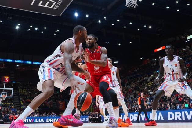 Amath M Baye (Paris Basketball) during EA7 Emporio Armani Milano vs Paris Basketball, Basketball Euroleague match in Assago (MI), Italy, October 30 2025  Copyright: xSavinoxPaolella IPAxSportx xipa-agency.netx xx IPA_67286865 IPA_Agency_IPA67286865