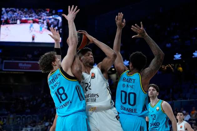 REAL MADRID v FENERBAHCE BEKO ISTANBUL. EUROLEAGUE 2025 2026. REGULAR SEASON. ROUND 8. Real Madrid s Walter Tavares (c) and Fenerbahce Beko Istambul s Mikael Jantunen (l) and Armando Bacot Jr during Euroleague Regular Season Round 8 match. October 30, 2025. (ALTERPHOTOS Acero) MadridSpain  Copyright: xAcerox