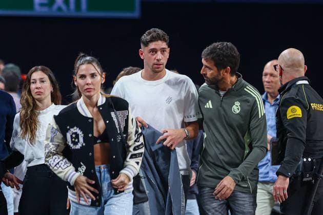 30th October 2025; Movistar Arena; Madrid, Spain; Turkish Airlines Euroleague Basketball; Spain, Real Madrid vs Fenerbahce Beko Istanbul; Valverde (player football Real Madrid)Euroleague Basketball Real Madrid vs Fenerbahce 900 Cordon Press  900 CordonxPress LOF - Euroleague Basketball Real Madrid vs Fenerbahce