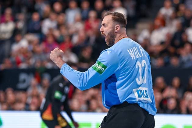 DHB - 25 26 - Deutschland - Island am 30.10.2025 in der PSD Bank Nuernberg ARENA in Nuernberg Torwart Andreas Wolff (Deutschland) jubelt