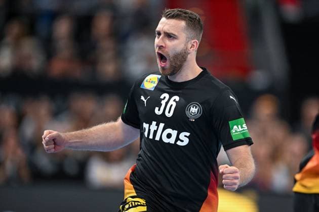DHB - 25 26 - Deutschland - Island am 30.10.2025 in der PSD Bank Nuernberg ARENA in Nuernberg Lukas Mertens (Deutschland) jubelt nach seinem Tor.