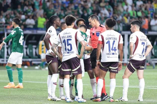 Palmeiras XLDU Semi Final Libertadores SAO PAULO (SP) 10 30 2025 - Football Libertadores 2025 - at the match between Palmeiras X LDU, valid for the Libertadores Semi-Final, held at Allianz Parque in Sao Paulo on the night of this Thursday (30). IMAGO Gessica Pacheco Sao Paulo Brasil Copyright: xGessicaxPachecox