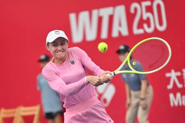 Aliaksandra Sasnovich In WTA250 Belarusian tennis player Aliaksandra Sasnovich during a match at the Hong Kong Tennis Open on October 31, 2025 in Hong Kong. (Photo by Kobe Li Nexpher Images) Hong Kong