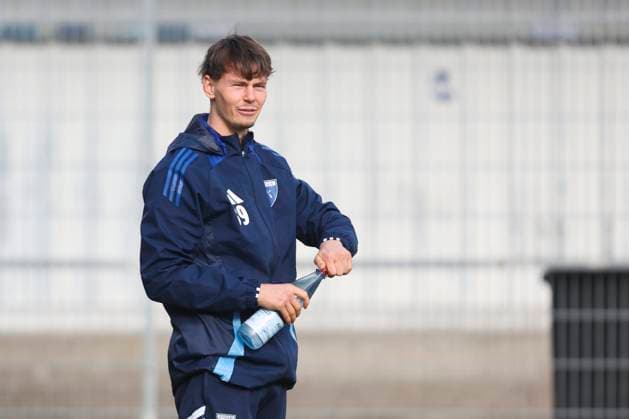 31.10.2025, Fussball, Herren, Regionalliga Nord, Training, BSV Kickers Emden Nick Stepantsev (blau 39 BSV Kickers Emden) Emden Ostfriesland-Stadion Niedersachsen Deutschland
