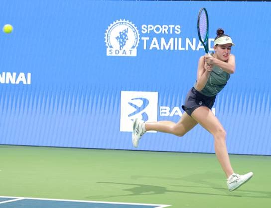 CHENNAI OPEN WTA, Tennis Damen 250 Chennai Open WTA 250 : Janice T JEN (INA) VS Mia POHANKOVA (SVK) Mia POHANKOVA (SVK) in action Chennai SDAT Stadium, Nungambakkam. India Copyright: xSukumarxSukumarx