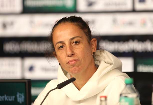 Foto : Trainerin Liese BRANCAO (HSV) Fussball 1. Liga , am Fr. 31.10.25 Pressekonferenz beim Hamburger SV