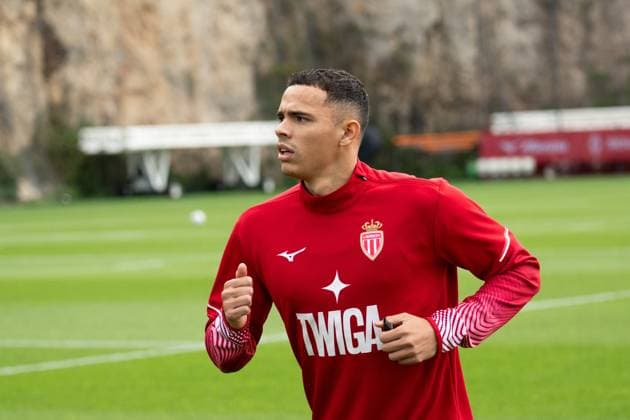 AS Monaco Training - La Turbie Vanderson of AS Monaco seen training on the eve of the Ligue 1 McDonald s match against Paris FC, at the AS Monaco training center in La Turbie, France, on October 31, 2025. Photo by Laurent Coust ABACAPRESS.COM LA TURBIE France  Copyright: xCoustxLaurent ABACAx