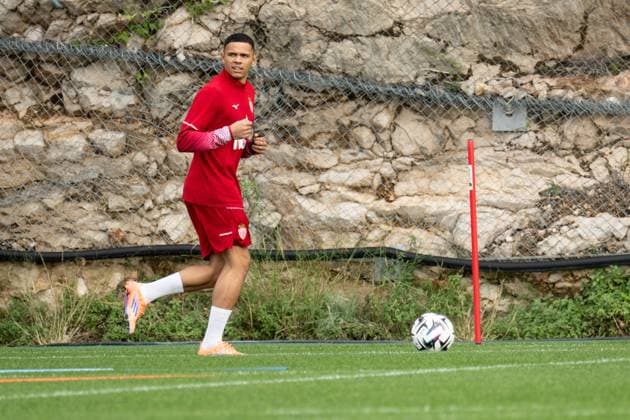 AS Monaco Training - La Turbie Vanderson of AS Monaco seen training on the eve of the Ligue 1 McDonald s match against Paris FC, at the AS Monaco training center in La Turbie, France, on October 31, 2025. Photo by Laurent Coust ABACAPRESS.COM LA TURBIE France  Copyright: xCoustxLaurent ABACAx