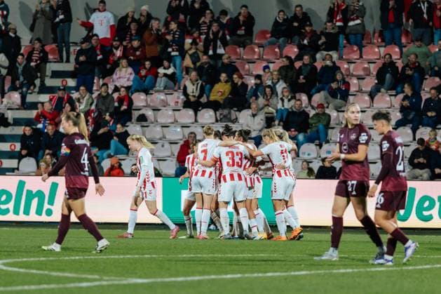 31.10.25, Frauen, Fussball, 1.BL, Saison 2025 2026, 1. FC Köln - 1.FC Nürnberg, 8. Spieltag Jubel über das 2:0 durch Martyna Wiankowska ( 26 - 1. FC Köln) Köln Franz-Kremer-Stadion NRW Deutschland