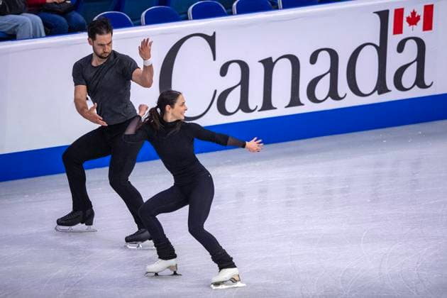 October 31, 2025, Saskatoon, Sk, CANADA: Canada™s Deanna Stellato-Dudek and Maxime Deschamps skate during a practice for the 2025 Skate Canada International event in Saskatoon, on Friday, October 31, 2025. Deanna Stellato- Dudek, Maxime Deschamps  - ZUMAc35_ 20251031_zaf_c35_038 Copyright: xLiamxRichardsx
