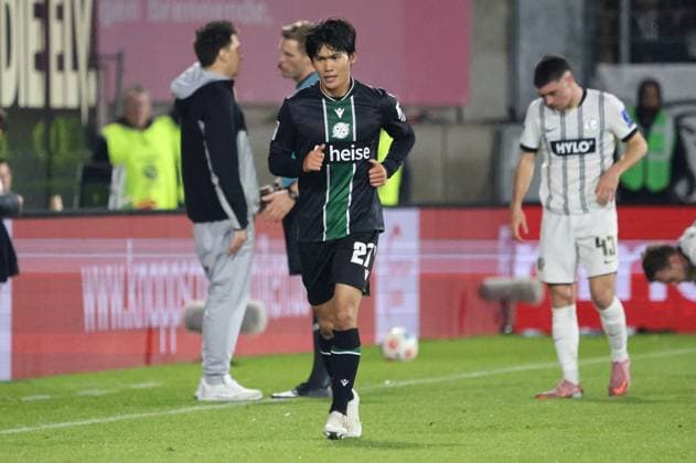 31.10.2025, Fussball, Herren, 2. Bundesliga, Saison 2025 2026, SV 07 Elversberg - Hannover 96, Hayate Matsuda (Hannover 96) Elversberg Ursapharm-Arena an der Kaiserlinde Saarland Deutschland (DE) Copyright: xSebastianxBachx