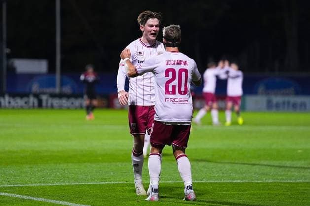 31.10.2025, xydrx, Fußball, 3.Liga, FC Viktoria Köln - FC Ingolstadt 04, Saison 2025 2026, Sportpark Höhenberg: Torjubel nach dem Tor zum 1:0 für den FC Ingolstadt durch Torschütze Yannick Deichmann (FC Ingolstadt 20 zusammen mit Frederik Christensen (FC Ingolstadt 11) DFB regulations prohibit any use of photographs as image sequences and or quasi-video. Nordrhein-Westfahlen Deutschland