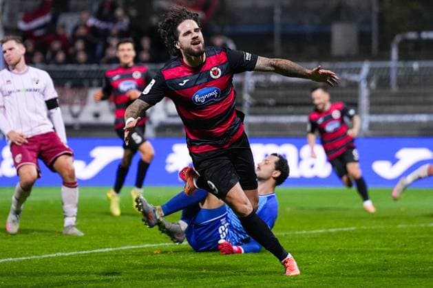 31.10.2025, xydrx, Fußball, 3.Liga, FC Viktoria Köln - FC Ingolstadt 04, Saison 2025 2026, Sportpark Höhenberg: Torjubel nach dem Tor zum 2:1 für den FC Viktoria Köln durch Torschütze Lex-Tyger Lobinger (FC Viktoria Köln 9) DFB regulations prohibit any use of photographs as image sequences and or quasi-video. Nordrhein-Westfahlen Deutschland