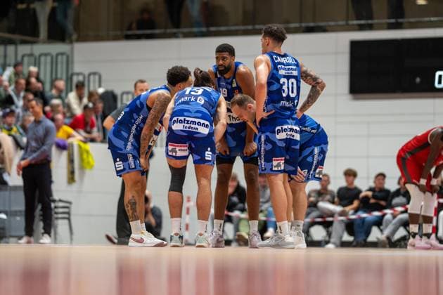 Deutschland: 2. Barmer Basketball Bundesliga Pro A 2025 26, 6. Spieltag - SBB Baskets Wolmirstedt vs Phoenix Hagen - Wolfgang Lakenmacher Halle (Magdeburg): Team Copyright: xTomxLauruschkatx