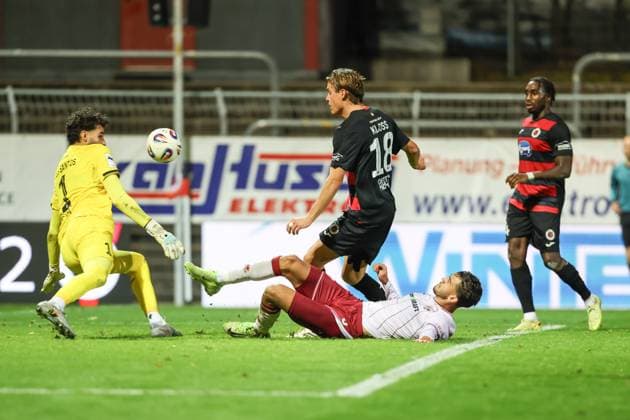 3. Liga; FC Viktoria Köln - FC Ingolstadt 04; Torchance verpasst Fredrik Carlsen (8, FCI) Torwart Dudu (1 VK) Kloss Tim (18 VK) Ronstadt Frank (34 VK) 3. Liga - FC Ingolstadt 04 Saison 2025 2026 FC Viktoria Köln