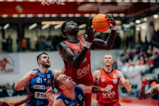 BB-2BL SBB Baskets - Phoenix Hagen Fabien Kondo (SBB Baskets) waehrend der Saison 2025-2026 in der 2. Barmer Basketball Bundesliga Pro A SBB Baskets und Phoenix Hagen in der Wolfgang-Lakenmacher-Halle am 31. October 2025 in Magdeburg, Sachsen Anhalt, Deutschland