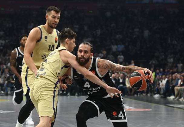 PARTIZAN vs FC Barcelona, Barca DUANE WASHINGTON Dvejn Vasington basketball Partizan vs FC Barcelona EuroleagueBeogradska arena, Belgrade 31.10.2025. godine Foto: Belgrade Stark Belgrade arena Serbia Copyright: xNebojsaxParausicx xMNxPressx