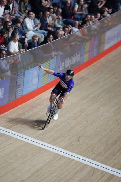 2025 London 3 Day Picture by Alex Whitehead SWpix.com - 31 10 2025 - Track cycling, Rad, Radsport, Bahnrad, Bahn - 2025 London 3 Day - Lee Valley VeloPark, London, England - Flying 200 Time Trial - Matthew RICHARDSON of Great Britain London Cycling England Copyright: x xSWpix.comx(t axPhotographyxHubxLtd)xAlexxWhitehead SWpix.comx SWP-3152-0056